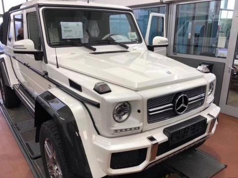 巨富1688万买奔驰G650，妻子：很荣幸成为这99位车主中的一员。