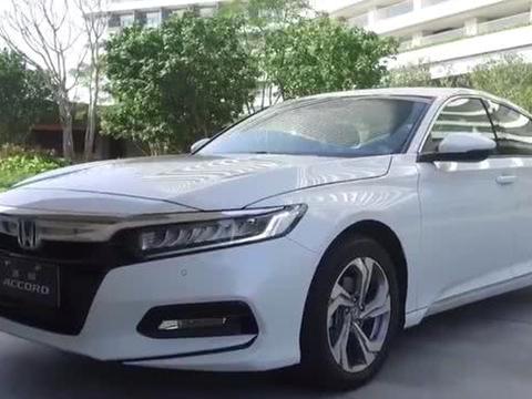 本田是铁了心要干掉凯美瑞！溜背新车配悬浮中控，15万放弃迈腾