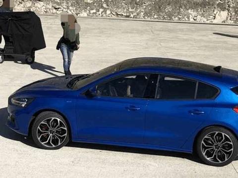 高尔夫的老对手来了，双腰线设计很别致，11万起又是爆款