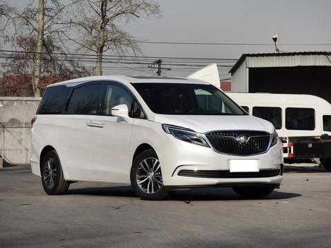 7座车之王，自带头等舱座椅，半年卖出7万台比汉兰达更适合家用。