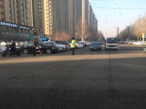 一周扣12分，面对大街小巷的摄像头，如何才能不被扣分和罚款？