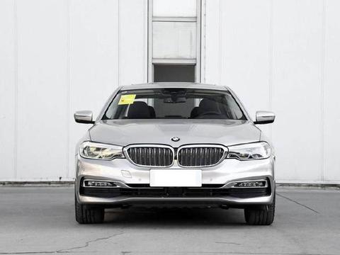 这车终于上市，奔驰E级不敢加价，气势不输奥迪A8，男人梦想座驾