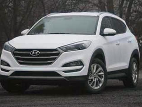 全新现代途胜逆袭CR-V，外观比途昂还硬朗帅气，16万能翻盘吗？