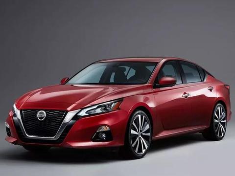 新天籁2.0T让雅阁/凯美瑞垂涎，但引入国内可能性大吗？