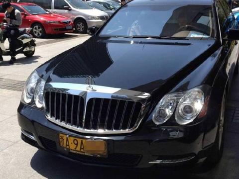 中国8大首富的车，老干妈的座驾一出场，马云和马化腾只有靠边站