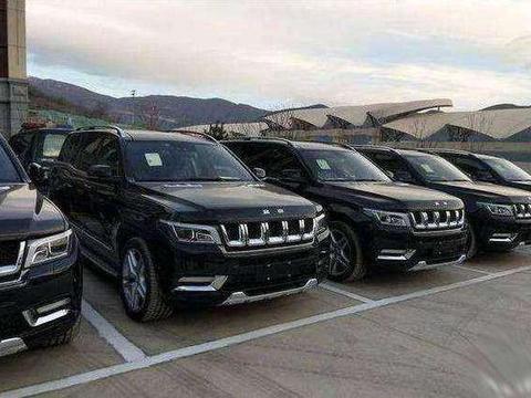 北汽终于爆发, 5.2米国产奔驰GL进店, 这价格是喜是忧?