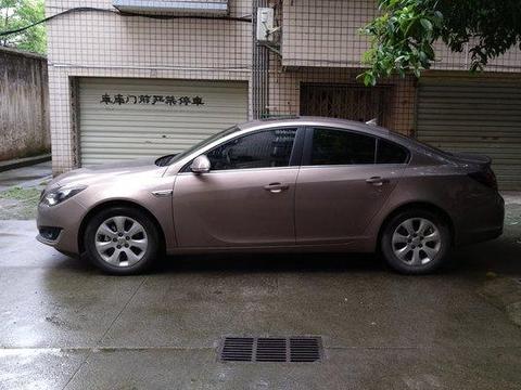 别克-君威  2.0L 领先时尚型, 外观好看, 操控精准