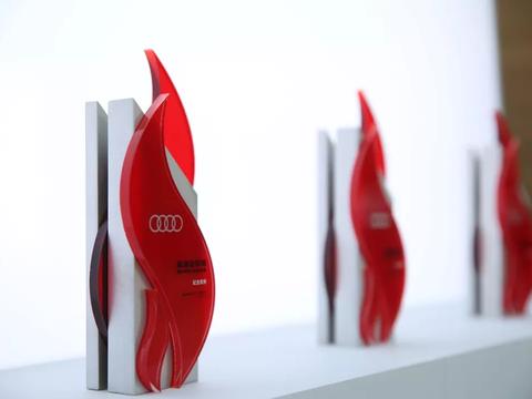 强者如何为强者提供服务？