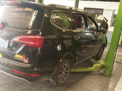 新车自动跳档，车身生锈、异响，有了销量忘了本？