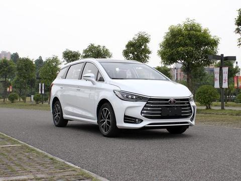 国产真崛起了！新车上市半年卖出71000台，还有6座版，仅8万起！