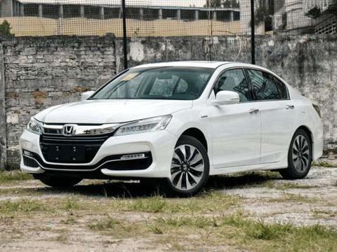 见惯了买发动机送车，买沙发送车，还是国产版买钥匙送车厉害