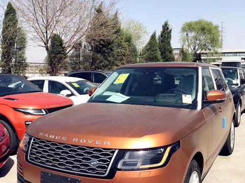 18款路虎揽胜创世加长沙滩金颜色，天津港就一辆