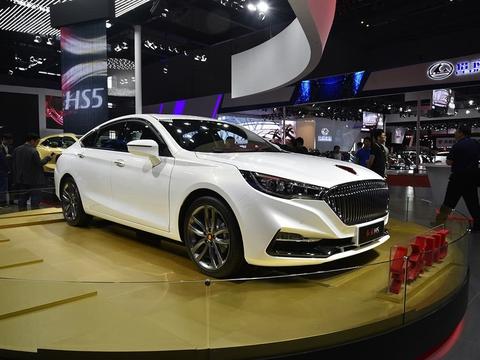 被凯美瑞逼急了！红旗爆新车，外观吊打宝马，仅14万起比奥迪厚道