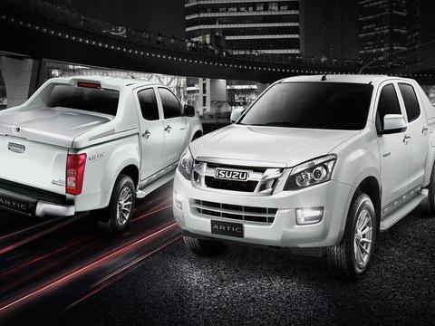 13万起标配3.0T引擎，车长5米3比揽胜更大