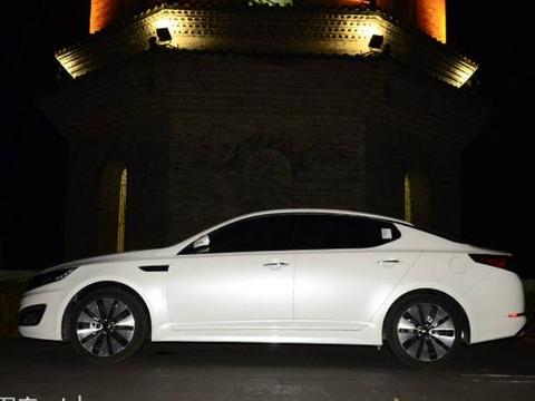 买国产车不如选它，当年20万比迈腾更贵，如今仅12万起