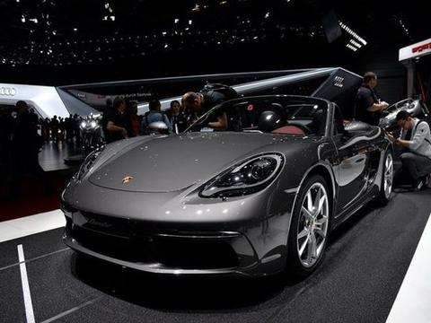 手握60万不买宝马5系，这车比百万奔驰更耀眼，开它撩妹妥妥的！