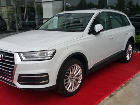 全新奥迪Q7在内饰设计上简直有了天翻地覆的变化