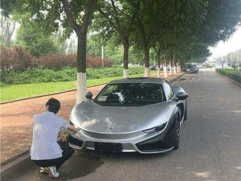 中国第一辆量产超跑来了! 比兰博基尼更霸气, 70万起宝马怎么比