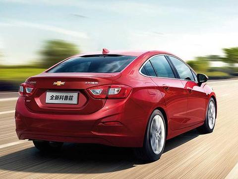 运动车也有白菜价，这四款自动挡轿车10万元入手，见谁超谁