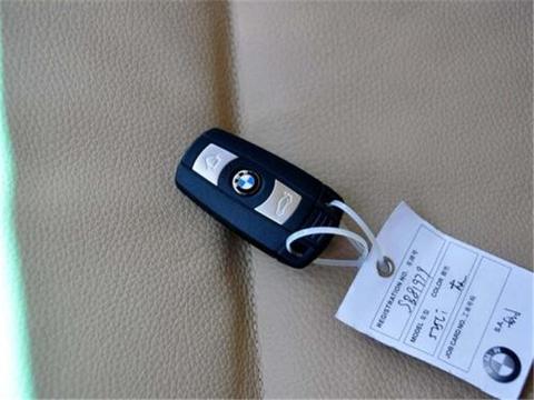 40万宝马5系发生车祸，车上6人无一幸免！