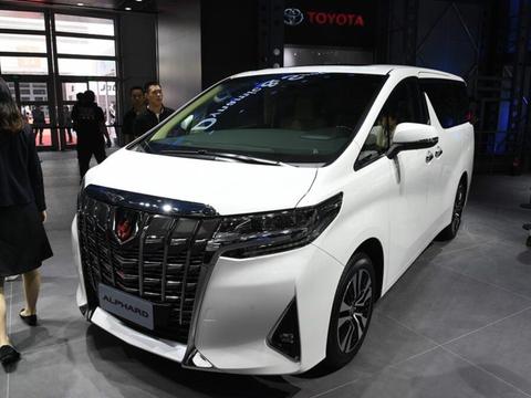 想提车？加价20万！丰田埃尔法为啥受追捧？