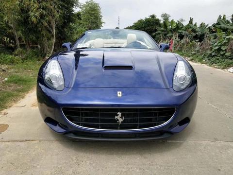 宝马5系的价格提法拉利California敞篷跑车