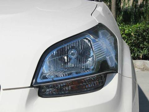 买不起A级可以去买它，强势来袭优惠两万，打开车门豪华不输奥迪