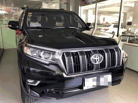 18款普拉多提车, 黑色车身搭配棕色内饰, 稀有色自带超高回头率