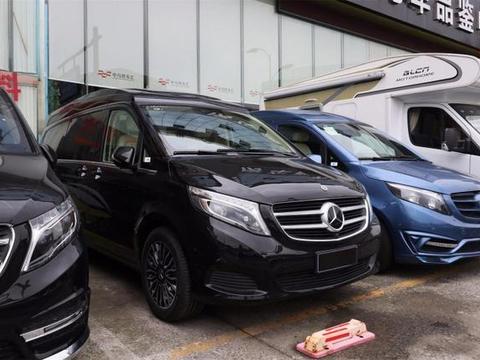 福建奔驰奔驰V260L整体设计具有一定的延续性