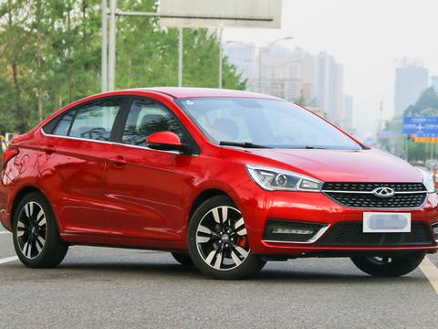 宝骏510手动时尚PK艾瑞泽5手动领潮, 家用买谁更合适?