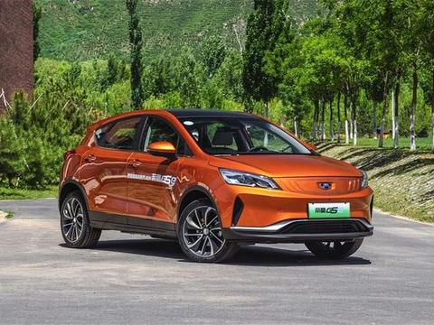 “帝豪GS”这回糗大了，成最丑吉利车，看到实车，100％会被丑哭