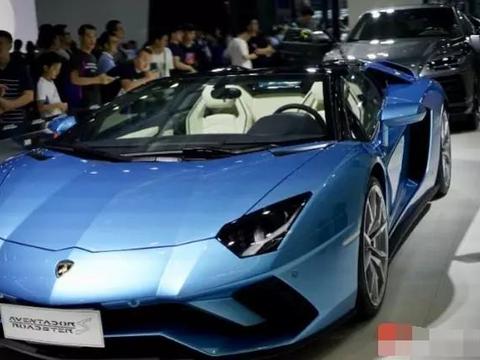 进口车纷纷调价，阿斯顿马丁降幅77.7万，网友不为所动