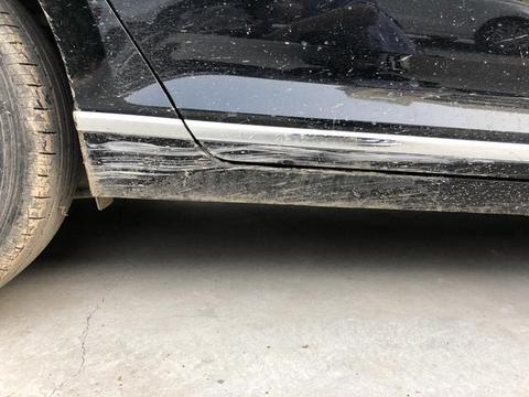 大师解惑：大众迈腾屏幕不亮，机油消耗快，刹车异响该如何解决？