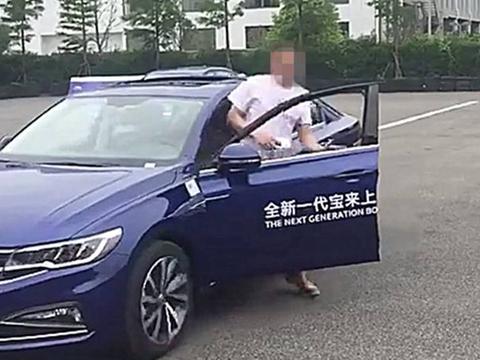 男子测试大众宝来“主动刹车”,直接从车上下来,结果成这般!!