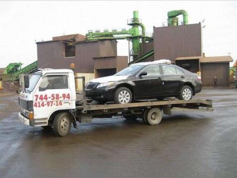 新车还没上路, 就被数辆警车包围, 车主一脸懵逼