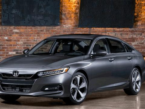 全新十代雅阁17万起, 与凯美瑞之间谁更值得买