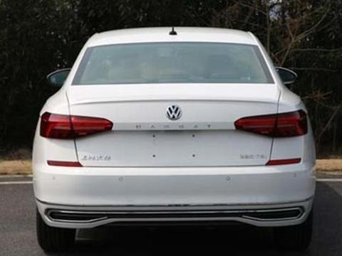 大众新车仅售16万，车尾印字母不怒自威，迈腾冠军要丢了