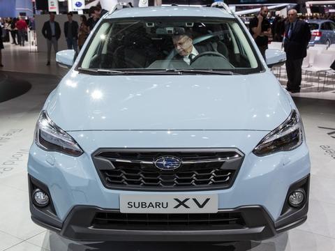 又一款豪车认栽了！全时四驱+10气囊+纯进口，17万气哭奥迪Q5