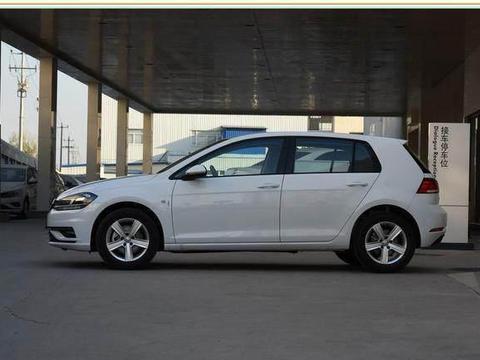 为赢帝豪再降6万,标配ESP油耗5.4，大众神车终于扛不住仅6.6万