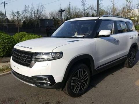 国产“路虎”来袭！外观大气比途观还漂亮，1.5T+5MT仅9万