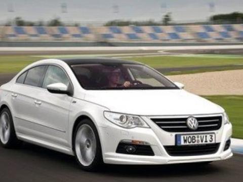 全新帕萨特实车亮相，1.4T和2.0T三种动力供人选择，大家