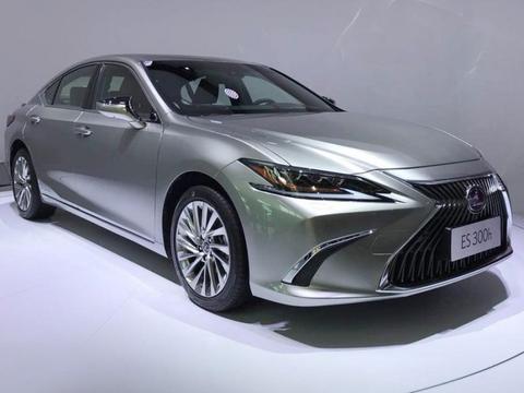 30万的进口豪华轿车，比A6霸气比宝马舒适，号称20年开不坏