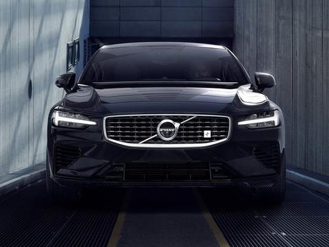 “50-70万欧系中型三厢车“有新的文章更新，请注意查收