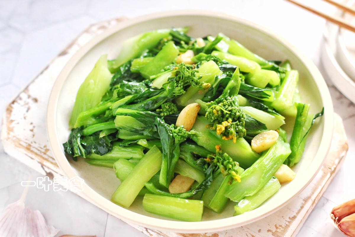 清炒油菜苔怎么做_清炒油菜苔的做法_豆果美食