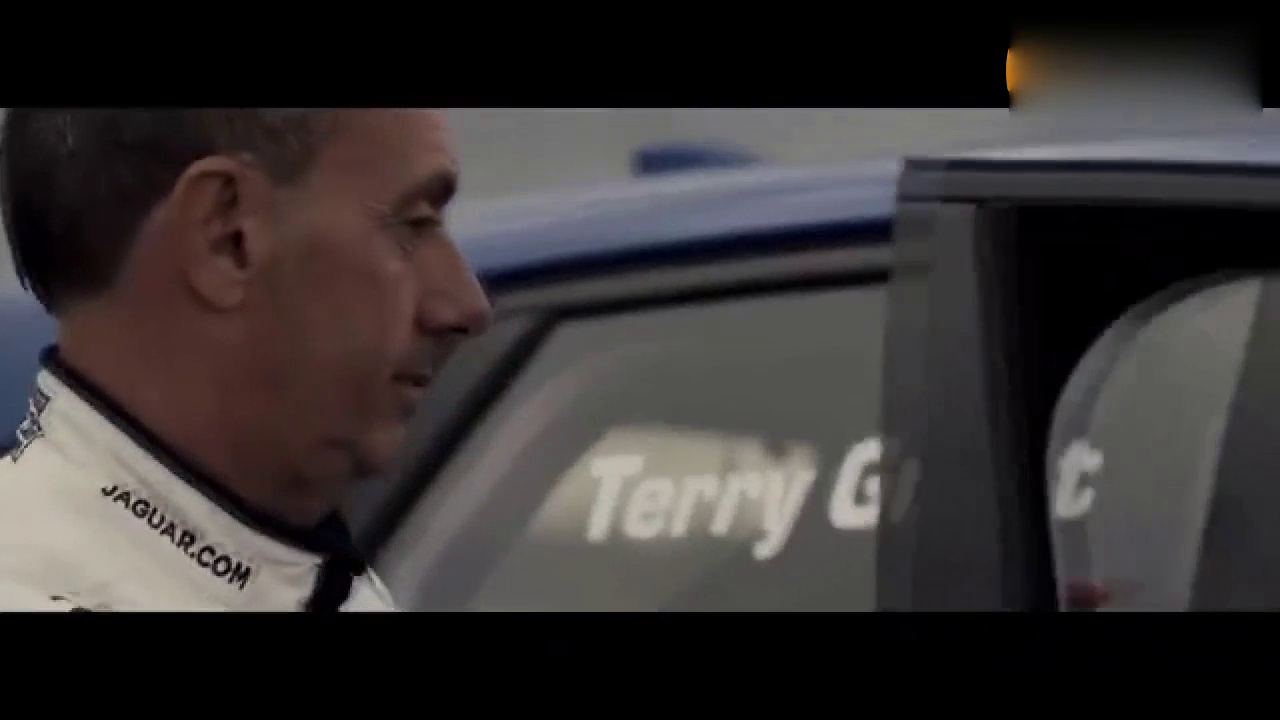 一向闷骚的捷豹居然在古德伍德玩起明骚