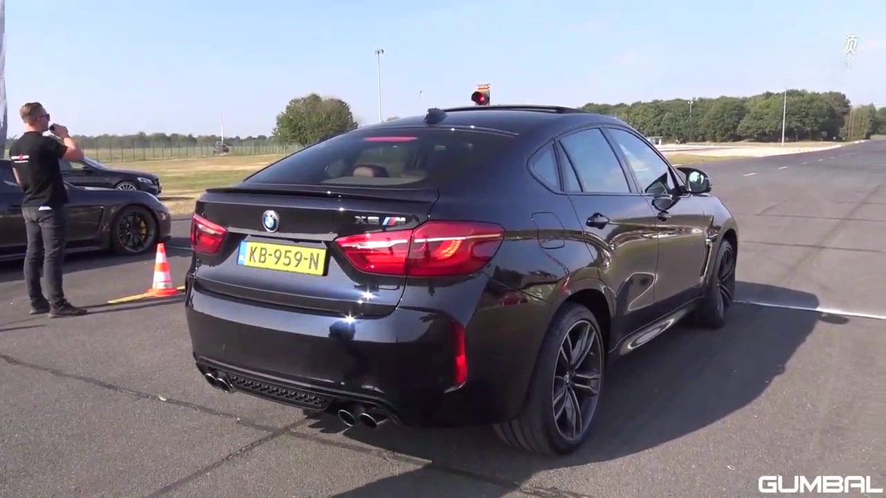 挑战超跑的实力！宝马X6M大战各路超级跑车