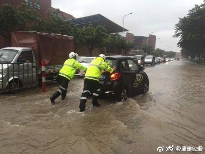 广州大暴雨,这些地方出现水浸
