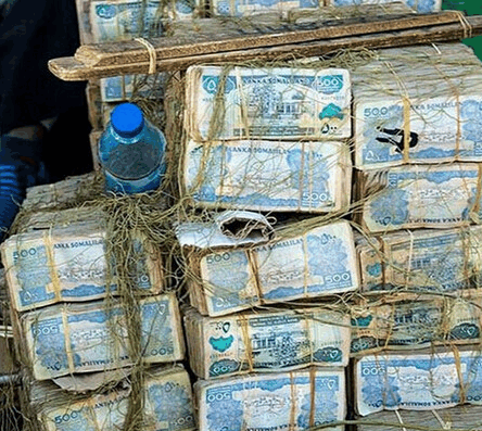 经济崩溃, 这国家穷的只剩下钱了, 菜市场全是卖