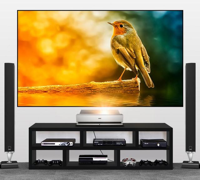 品质生活从此开启,坚果S2激光电视震撼登场