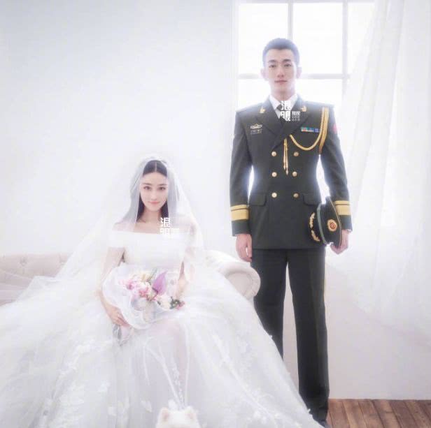 张馨予结婚当军嫂,网友:新郎比李晨帅多了